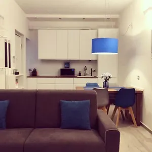 https://brand-new-stylish-apartment-in-navigli-area.italymilanhotels.net